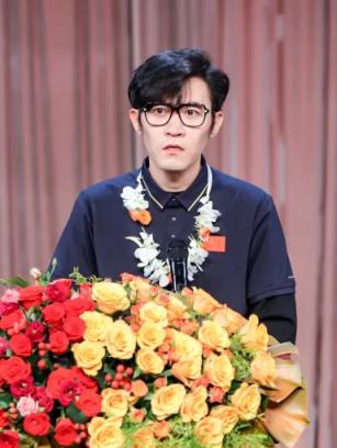 台前幕后理会配合，中国歌剧舞剧院198名演职员参与创排《正义必胜》